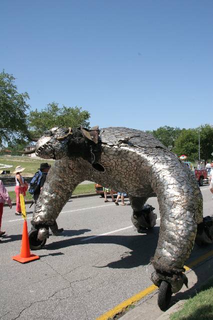 v2006_ArtCar_3_Parade 094 